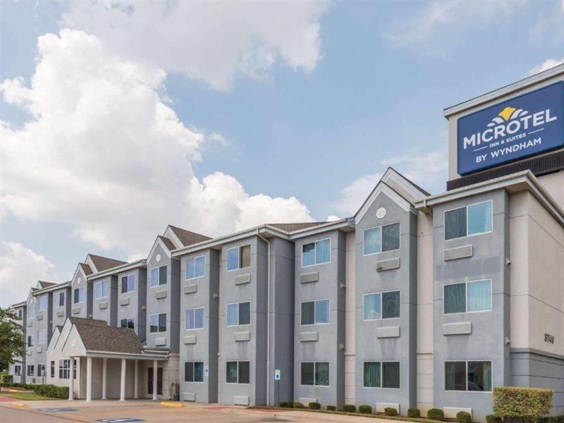 Microtel Inn & Suites By Wyndham Ft. Worth North/At Fossil Fort Worth Exteriér fotografie