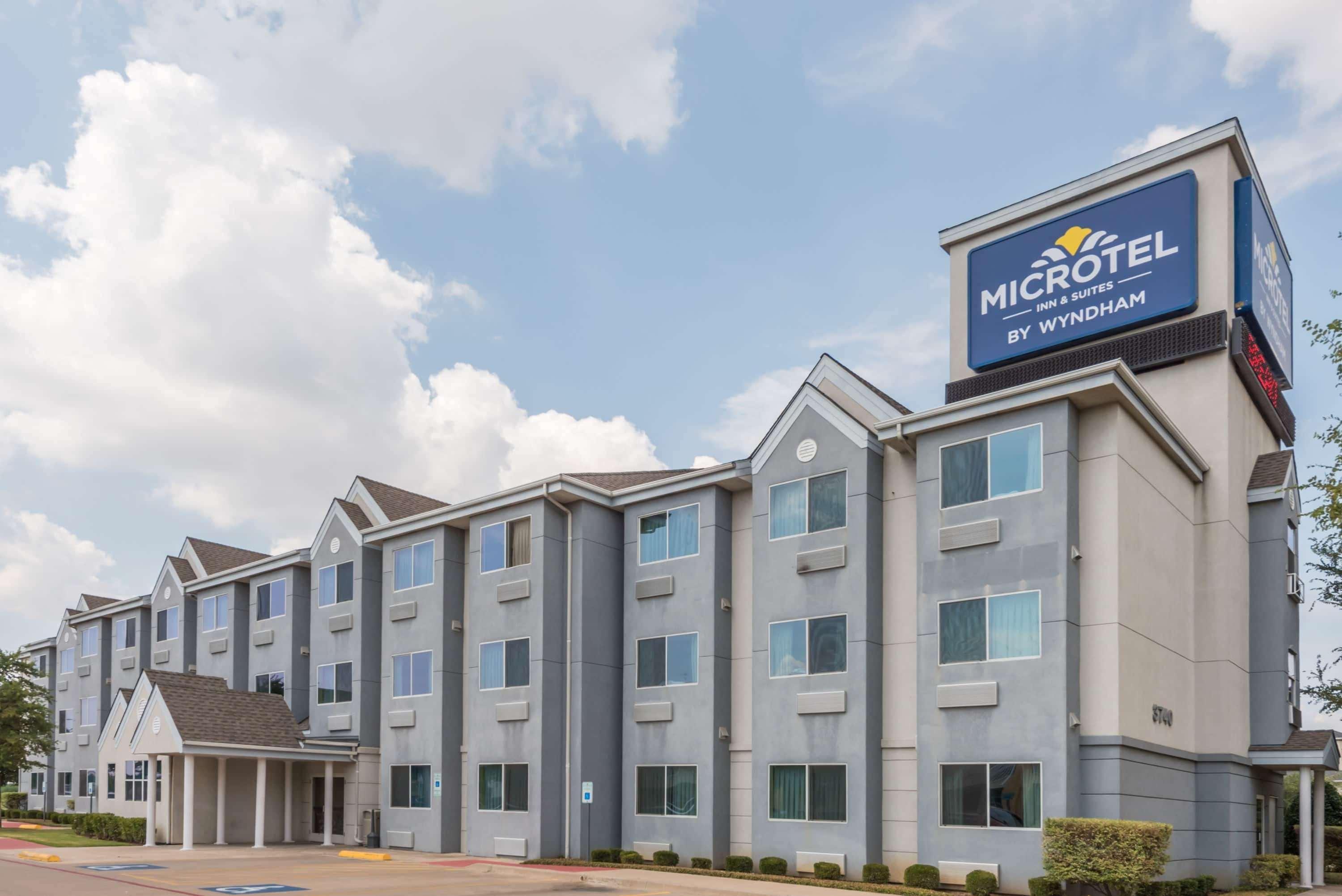 Microtel Inn & Suites By Wyndham Ft. Worth North/At Fossil Fort Worth Exteriér fotografie